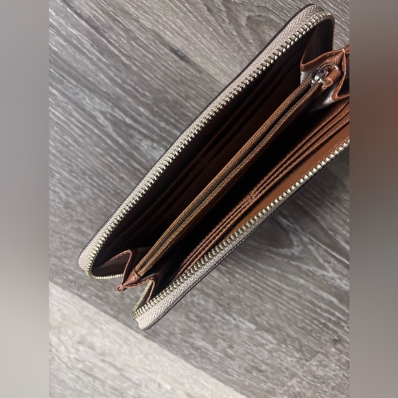 DKNY Brown and Cream Logo Wallet - Picture 3 of 5